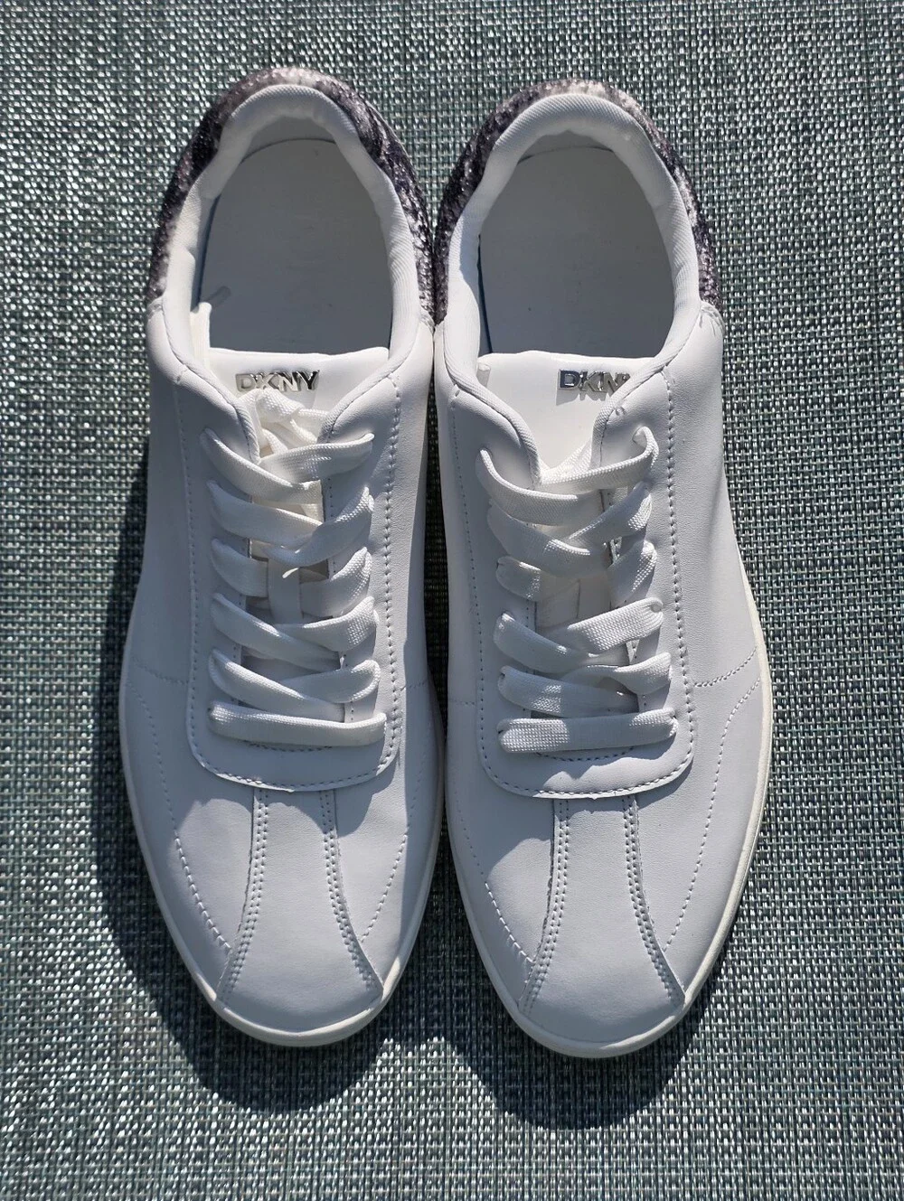 DKNY Seacliff Women's Sneakers Size 11 White Leather Rhinestone Low Top Shoes
